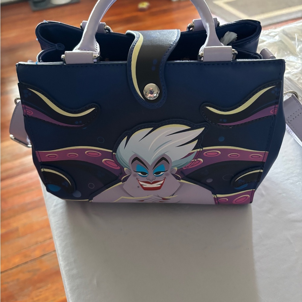 Loungefly Ursula Glow in the Dark crossbody Handbag